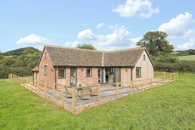 Image de 2 chambres à coucher à Sidbury, near Sidmouth