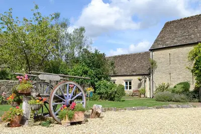 Image de 2 chambres à coucher à Tarlton, Cirencester