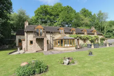 Image de 6 chambres à coucher à Highley, near Bridgenorth