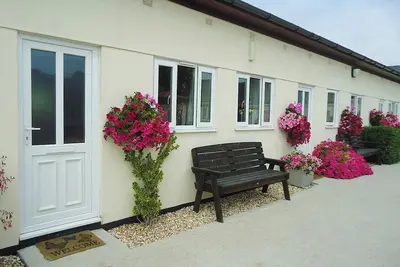 Image de 1 chambres à coucher à Winterbourne, Steepleton