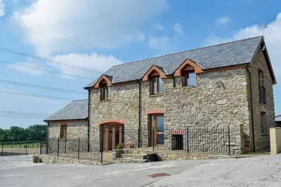 Image de 3 chambres à coucher à Red Roses, near Whitland