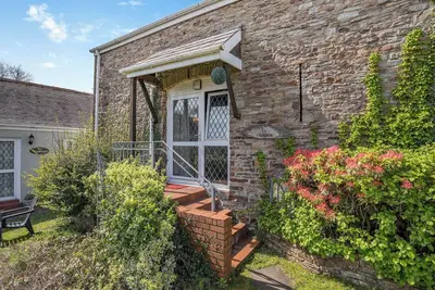 Image de 2 chambres à coucher à Gowerton, Gower