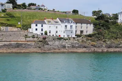 Image de 1 chambres à coucher à Portmellon