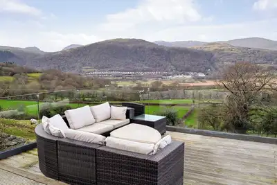 Image de 3 chambres à coucher à Maenan, near Llanrwst
