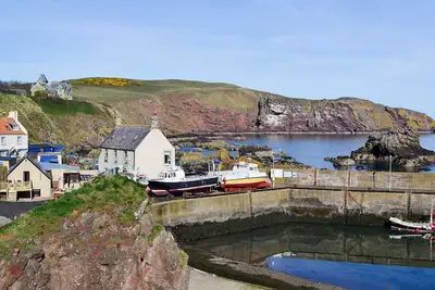 Image de 1 chambres à coucher à St Abbs, near Eyemouth