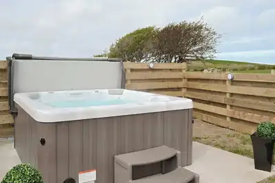 Image de Hébergement de 5 chambres à Llanynghenedl, près de Holyhead