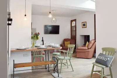 Image de 3 chambres à coucher à Trimsaran, near Kidwelly