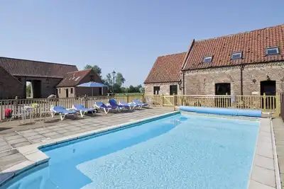 Image de Archway Barn - E3864