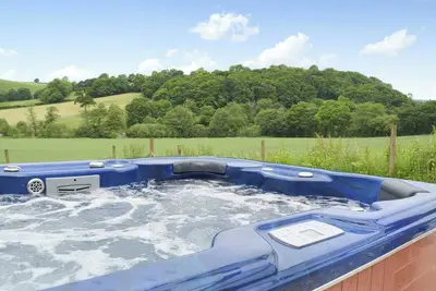 Image de 2 chambres à coucher à White Mill, near Carmarthen