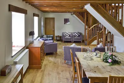 Image de 4 chambres à coucher à Buckton, near Flamborough