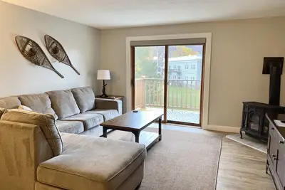 Image de Condo 2 chambres à quelques pas de la rue principale