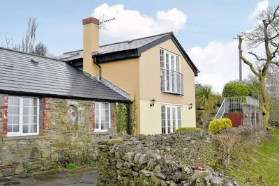 Image de 3 chambres à coucher à Llangeinor, near Bridgend