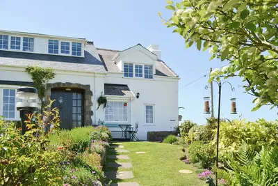 Image de 2 chambres à coucher à Llanfairynghornwy
