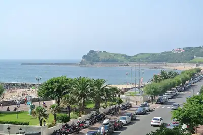 Image de A 50m de la plage, Proche Centre, T3 de 70 m2, Parking, Vue Mer, Wifi, Tout A Pied