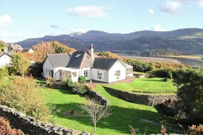 Image de 3 chambres à coucher à Barmouth