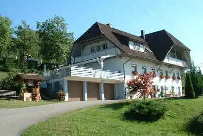 Image de Beau logement de vacances au calme à la lisière de la forêt, belle vue