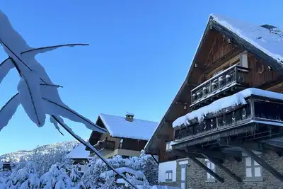 Image de Chalet de Luxe à 2 min des remontées mécaniques - retour ski aux pieds!