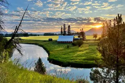 Image de Ferme moderne - Idéalement situé à Kalispell
