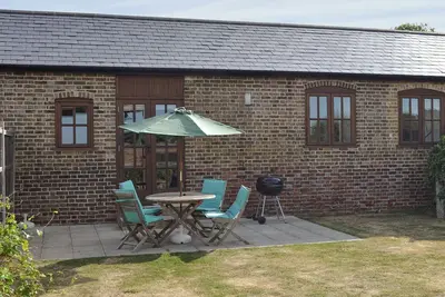 Image de 2 chambres à coucher à High Halstow, near Rochester