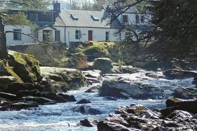 Image de 2 chambres logement dans Killin
