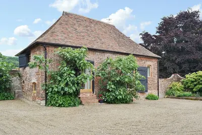Image de 2 chambres à coucher à East Brabourne, near Ashford