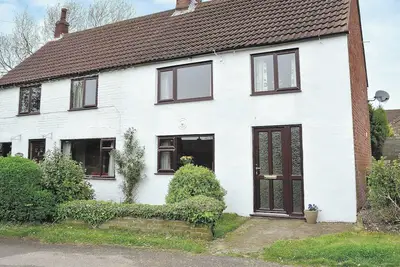 Image de 2 chambres à coucher à Hemingby, near Horncastle