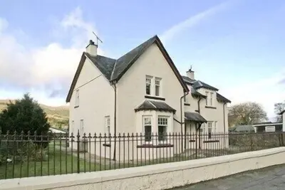 Image de 5 chambres à coucher à Fort Augustus