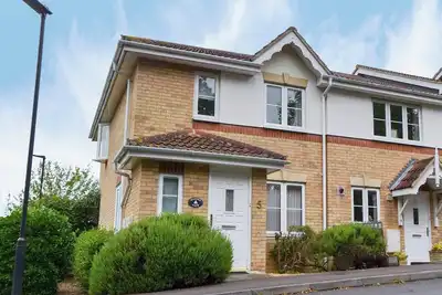 Image de 3 chambres à coucher à East Cowes