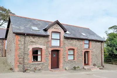 Image de 3 chambres à coucher à Buckland Brewer