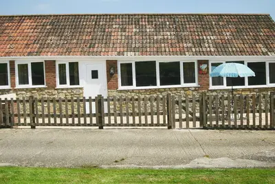Image de 2 chambres à coucher à Shipton Gorge