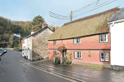 Image de 4 chambres à coucher à Dulverton