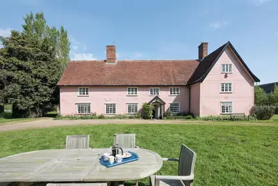 Image de 6 chambres à coucher à Henham, near Southwold