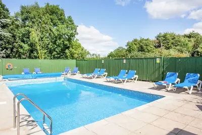 Image de 2 chambres à coucher à Cheriton Bishop