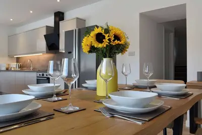 Image de 3 chambres à coucher à Cheriton Bishop