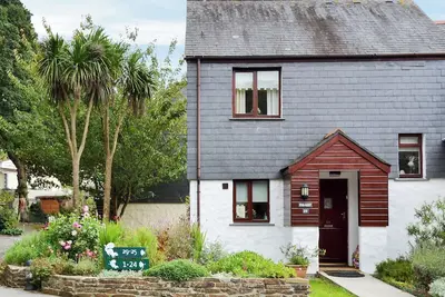 Image de 3 chambres à coucher à Pendra Loweth, Falmouth