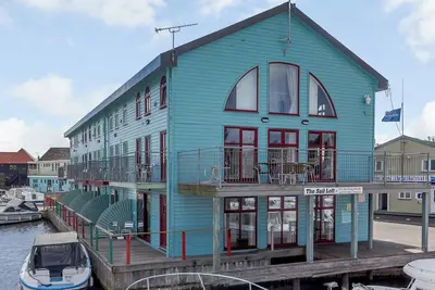 Image de 4 chambres à coucher à Wroxham