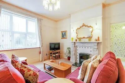 Image de 2 chambres hébergement à Eastbourne