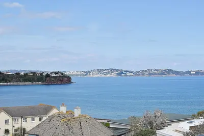Image de 4 chambres à coucher à Paignton