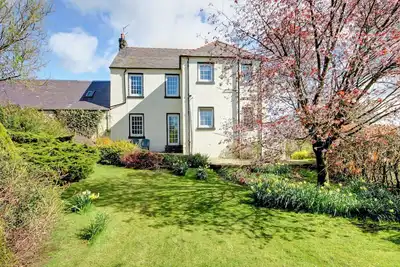 Image de Logement de 3 chambres à Girvan