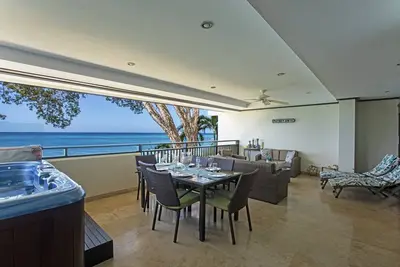 Image de Appartement front de mer Coral Cove à Paynes Bay Beach