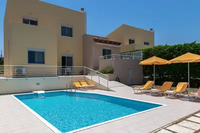 Image de Yannis2 Private pool, Sea View, Next to amenities