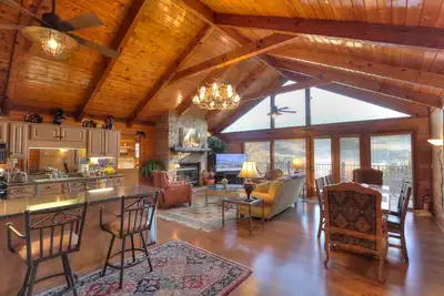 Image de Vue imprenable - Escapade Smoky Mountain View. Sensation confortable, comme à la maison!