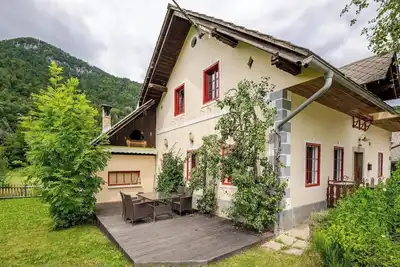 Image de Superbe 2 lits / 1. 5 B pour 5 minutes de chalet privé à partir de vues spectaculaires de Bled