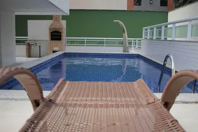 Appartement chic, avec vue sur la mer, dans le meilleur quartier de la ville.