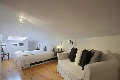 Image de Castle Stairs est situé à Mouraria, à seulement 1 minute de Rossio et du tram 28