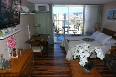 Image de Nouveau Studio Penthouse avec vue panoramique sur l'océan panoramique Vue sur la montagne