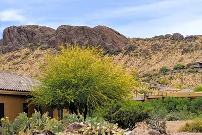 Image de Vues imprenables sur la montagne - Maison meublée Gold Canyon