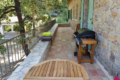 Image de Charmante maison dans la forêt avec piscine privée