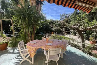 Image de Agréable appartement 2 pièces** en rez-de-jardin à St Clair