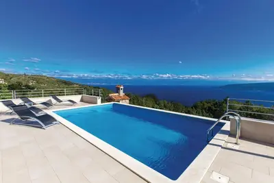 Image de Maison pour 8 personnes avec 74m² à Zagore (93359)